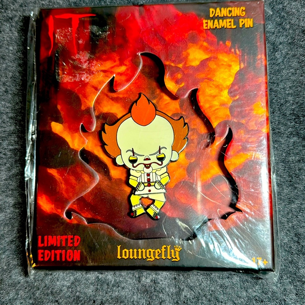 Loungefly IT Pennywise Clown Enamel Pin in Box Collectible LE 500